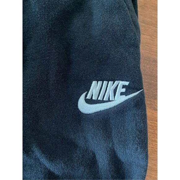 Nike Sweatpants Joggers Training Black Size L kids Cuffed - Picture 3 of 5